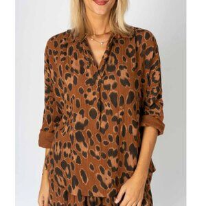 NWT Look Mode Rust Cheetah Print High Low Pullover Top